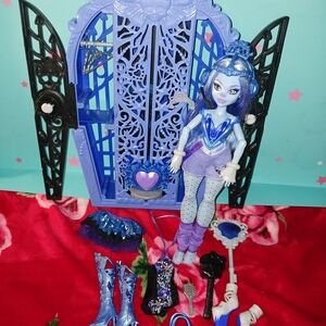 Monster High Skulltimate Secrets Abbey Dance Doll